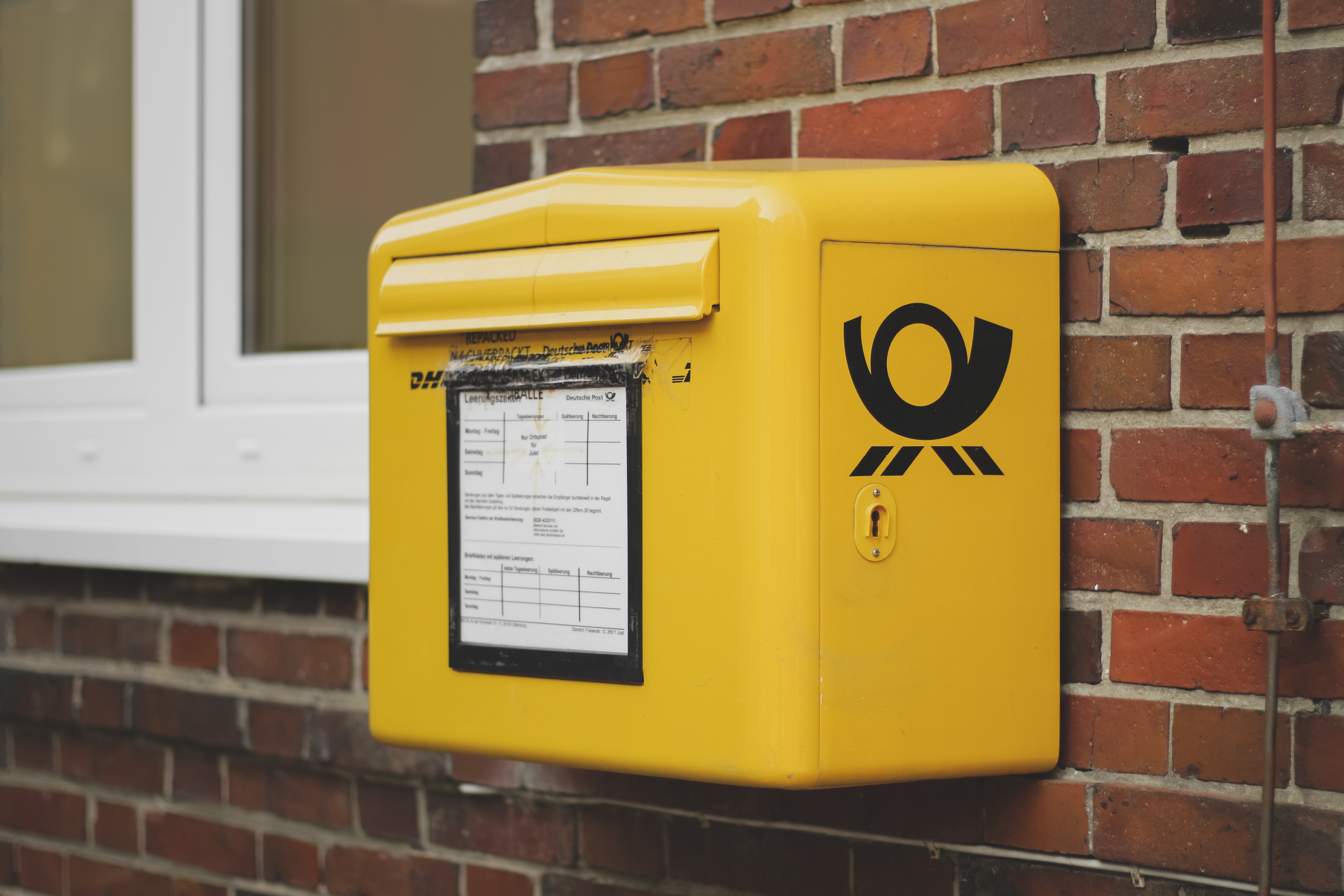 Deutsche Post sceglie Commanders Act