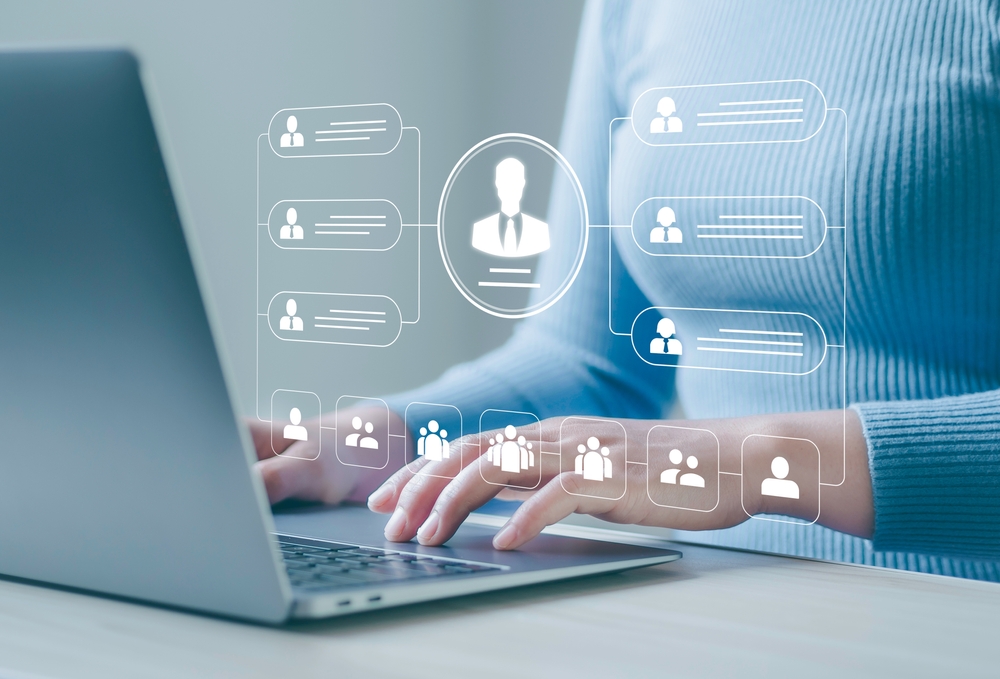 Customer Data Platform, un data-hub strategico per la gestione della Customer Experience Customer Data Platform, un data-hub strategico per la gestione della Customer Experience